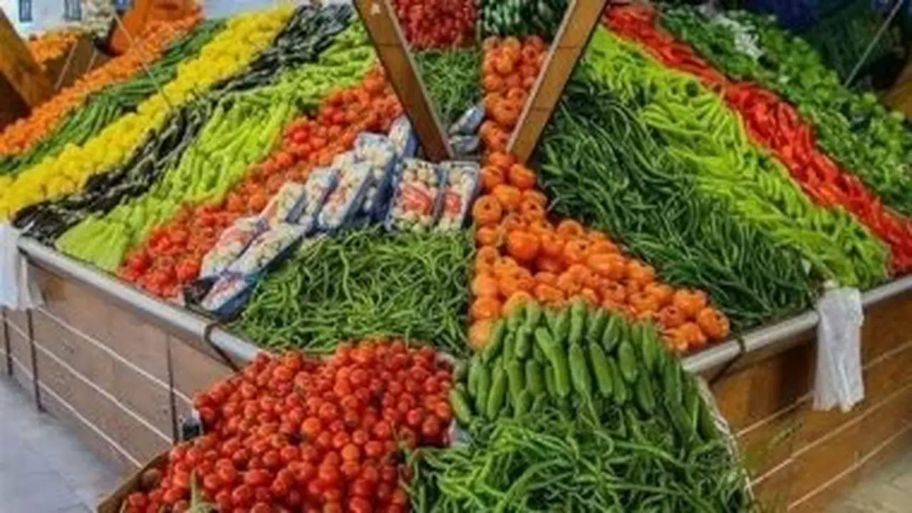 تباين أسعار الخضراوات والفاكهة في أسواق كفر الشيخ يوم الخميس 2 إبريل